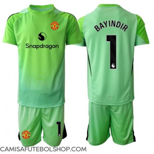 Camisa de time de futebol Manchester United Altay Bayindir #1 Goleiro Replicas 3º Equipamento Infantil 2025-26 Manga Curta (+ Calças curtas)
